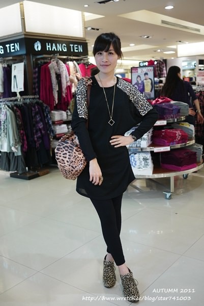 20251023-lkyvy 20251023-lkyvy