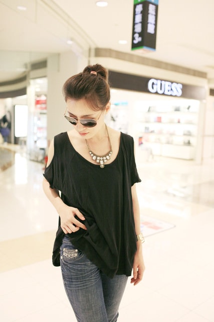 20251023-qhvfm 20251023-qhvfm