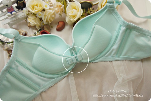 20251023-8d1t5 20251023-8d1t5