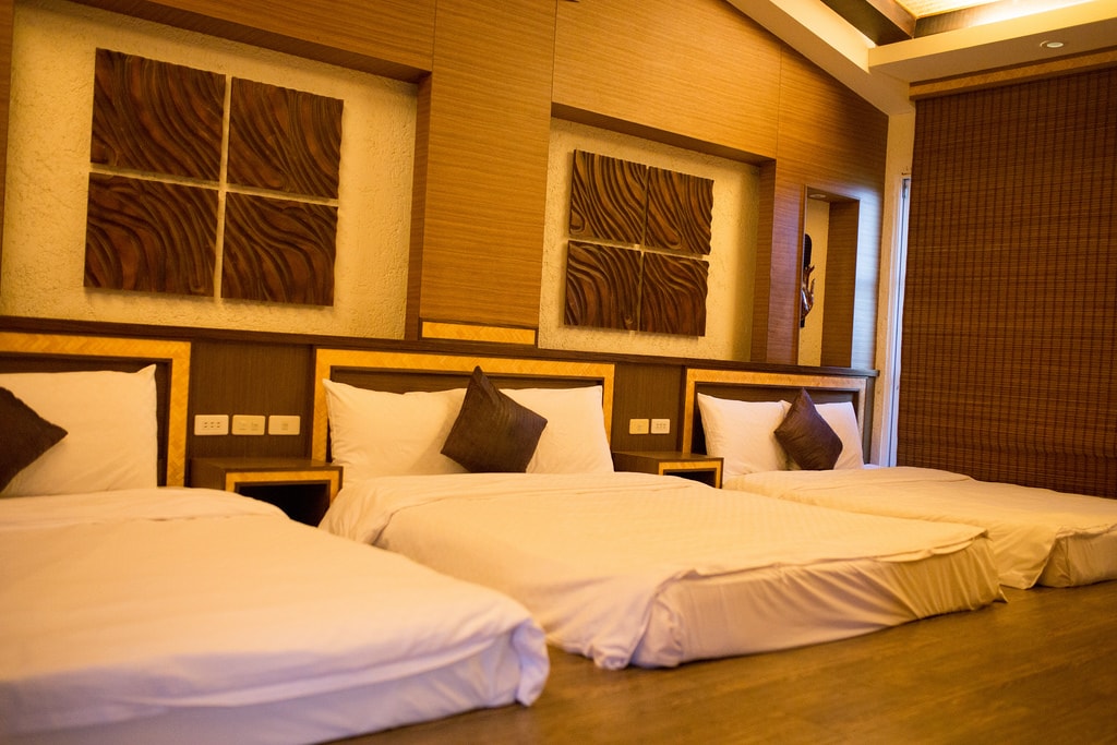 20251023-2m7cg 20251023-2m7cg