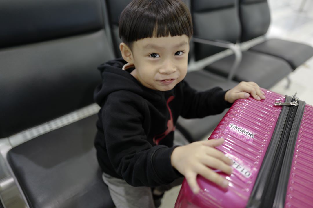 20251023-lh2xs 20251023-lh2xs