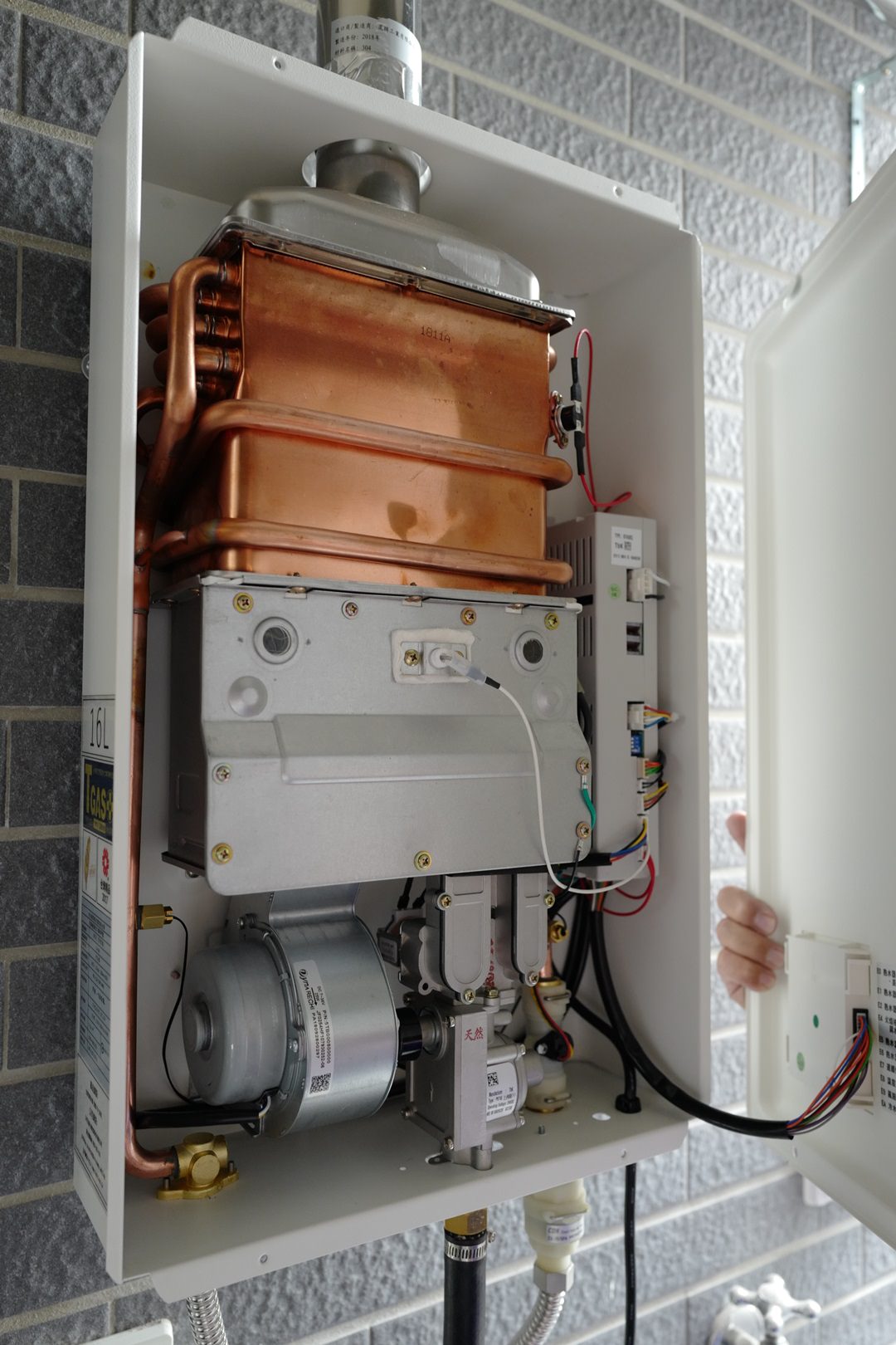 20251023-dzs08 20251023-dzs08